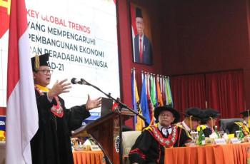 Prof Dr Ir Rokhmin Dahuri Sampaikan Orasi Ilmiah di Dies Natalis ke-62 UNM